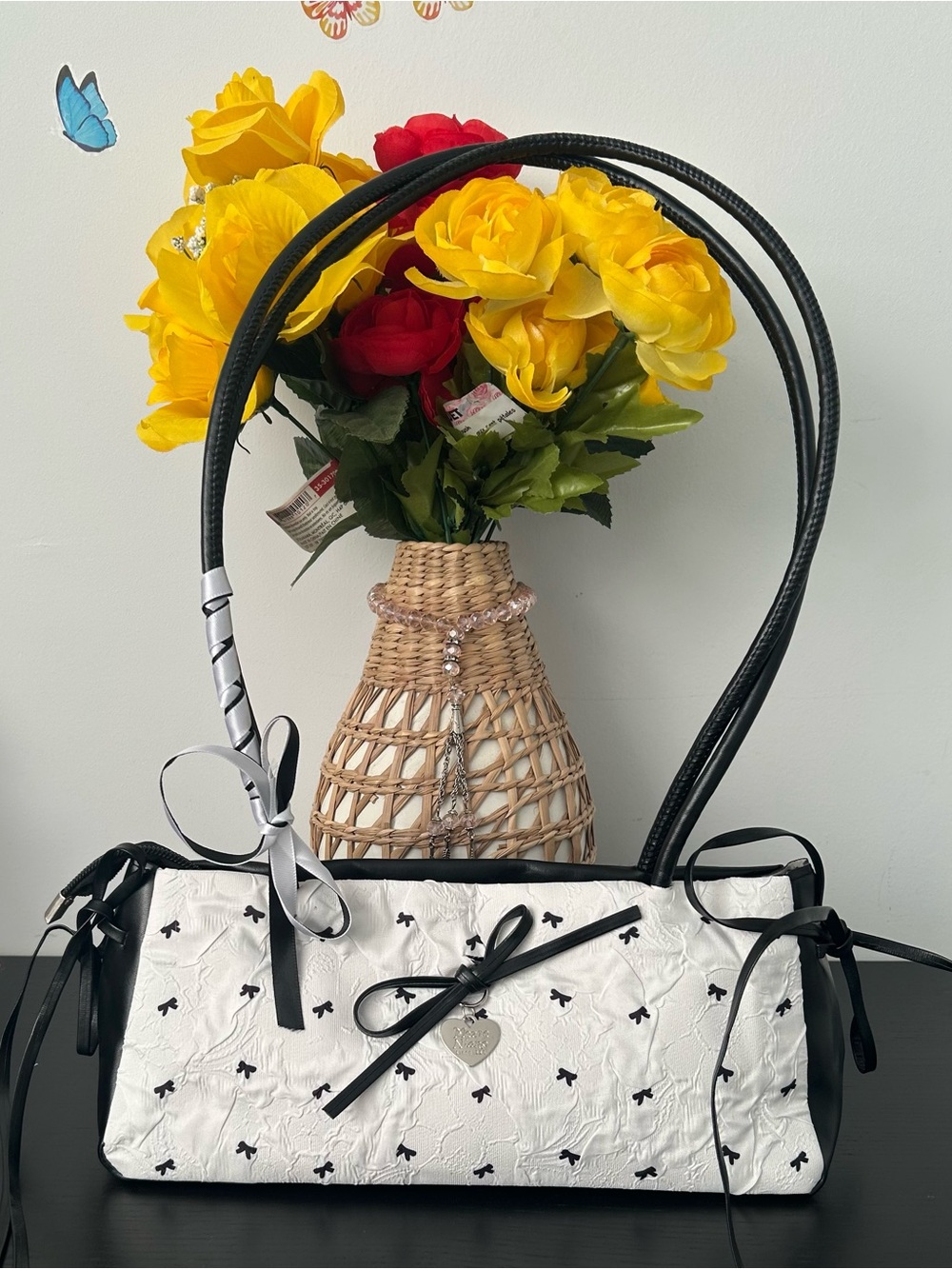 Black & White Bow Accent Women's Shoulder Bag